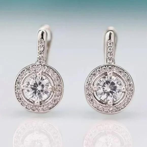 Jewelry - 925 Sterling Silver Round Stud Diamon Earrings, wow Earrings, cute Earrings.